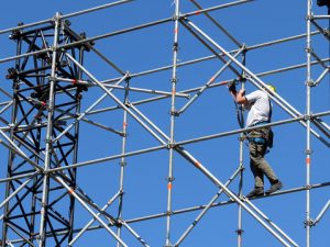 construction-worker-scaffold-300x225.jpg